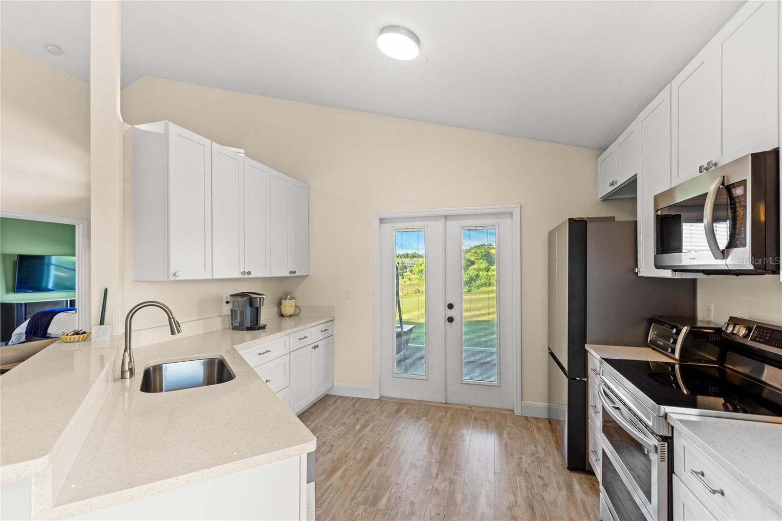 Image 13 of 41 For 10732 Porter Trail