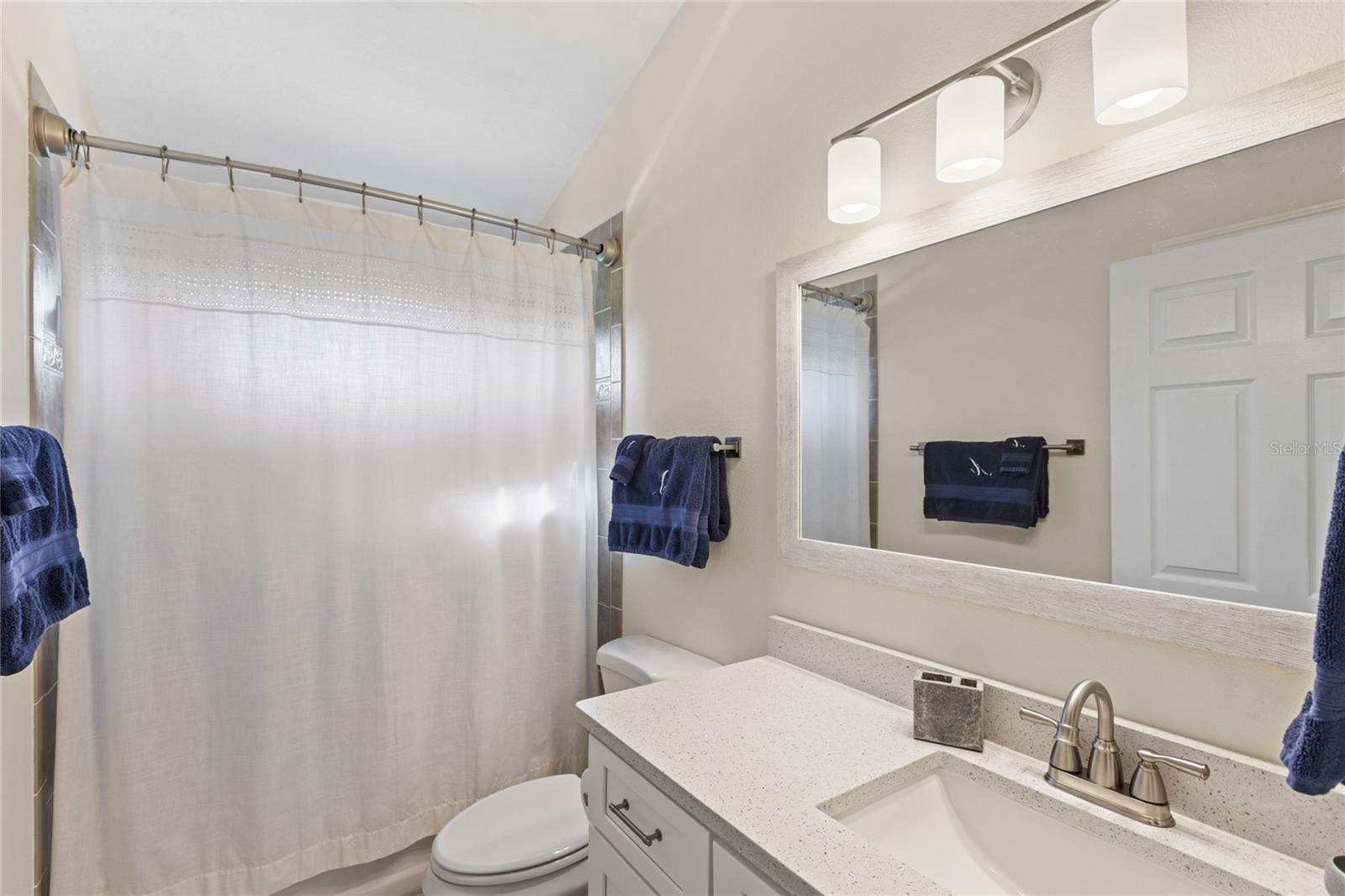 Image 18 of 41 For 10732 Porter Trail