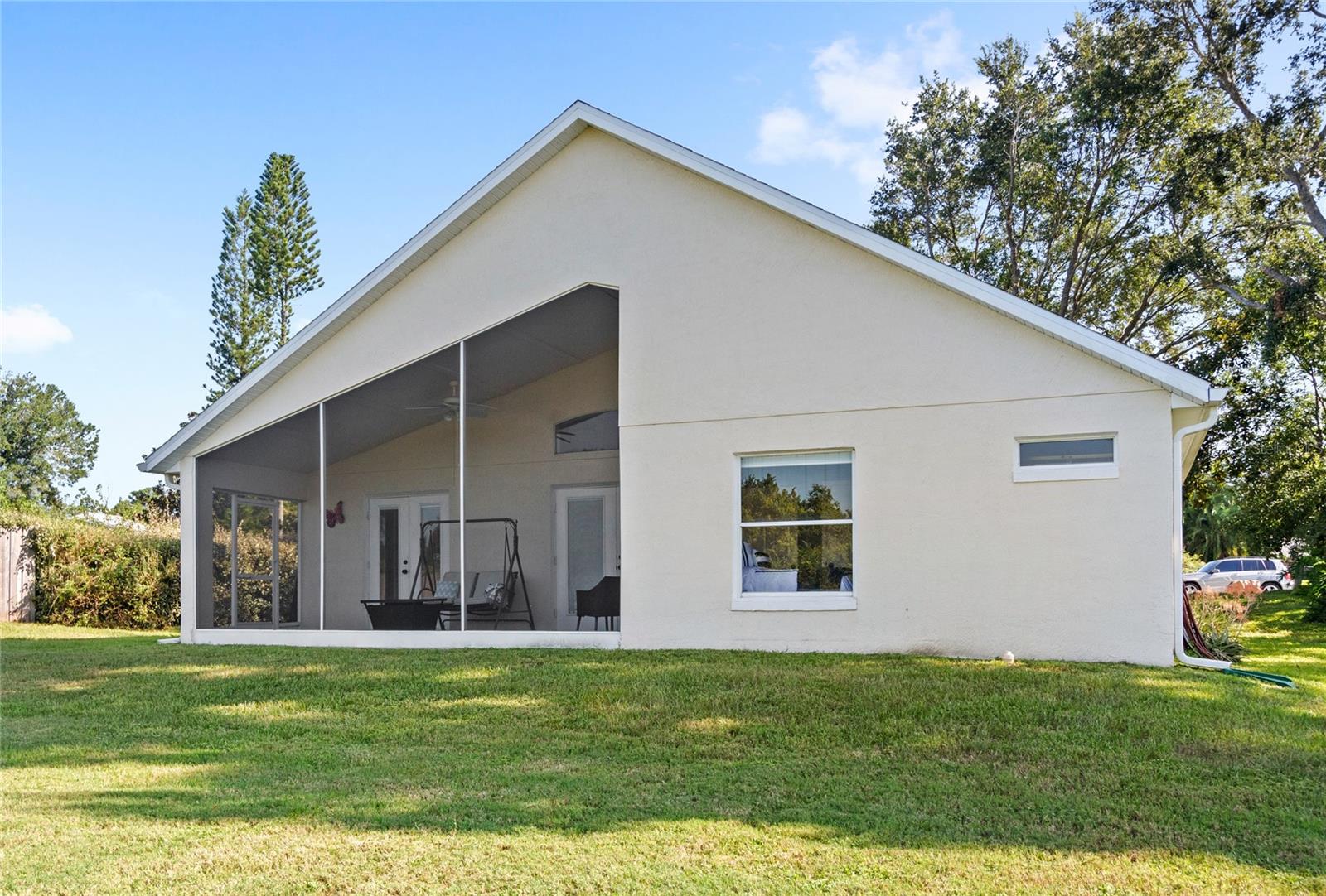 Image 28 of 41 For 10732 Porter Trail