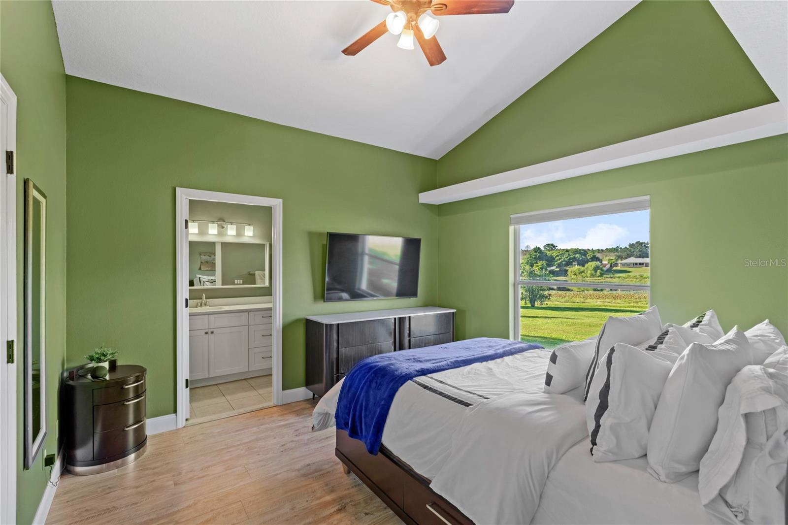 Image 6 of 41 For 10732 Porter Trail