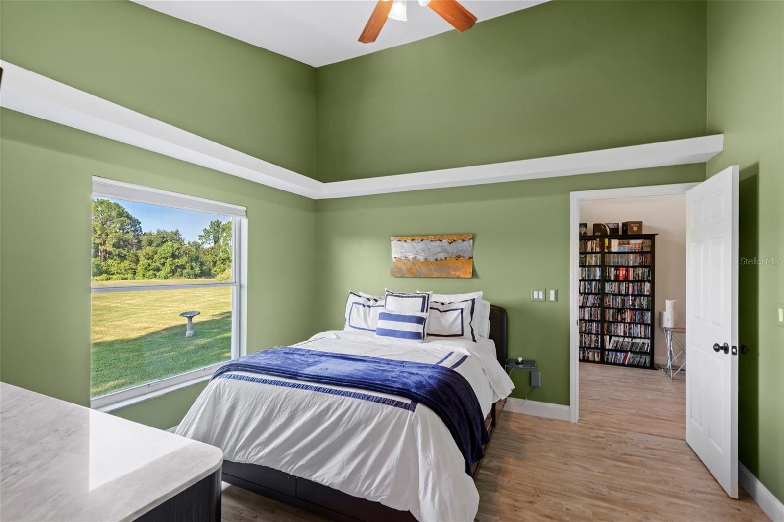 Image 7 of 41 For 10732 Porter Trail