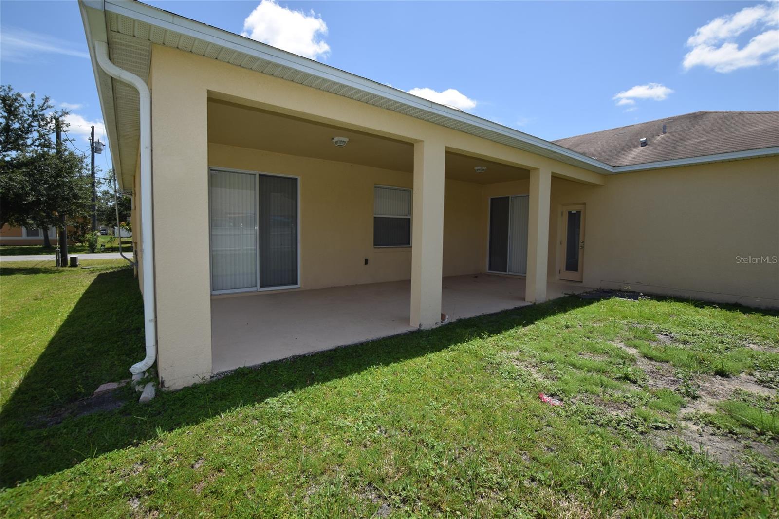 Image 9 of 44 For 510 Bromley Court