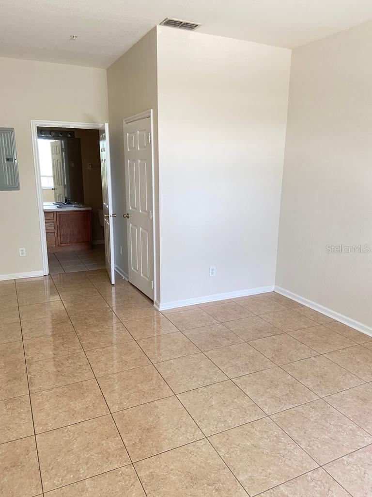 Image 3 of 17 For 6100 Stevenson Drive 208