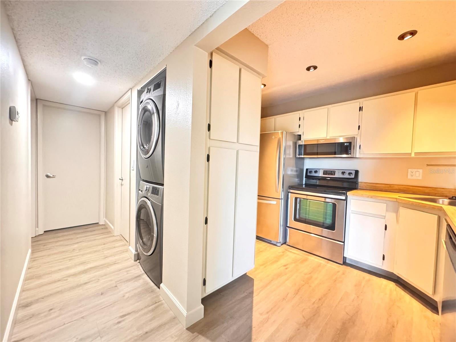 Image 5 of 20 For 1036 Pine Ridge Circle 1036