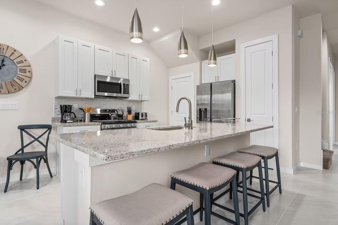 Image 10 of 39 For 7568 Sunflower Circle