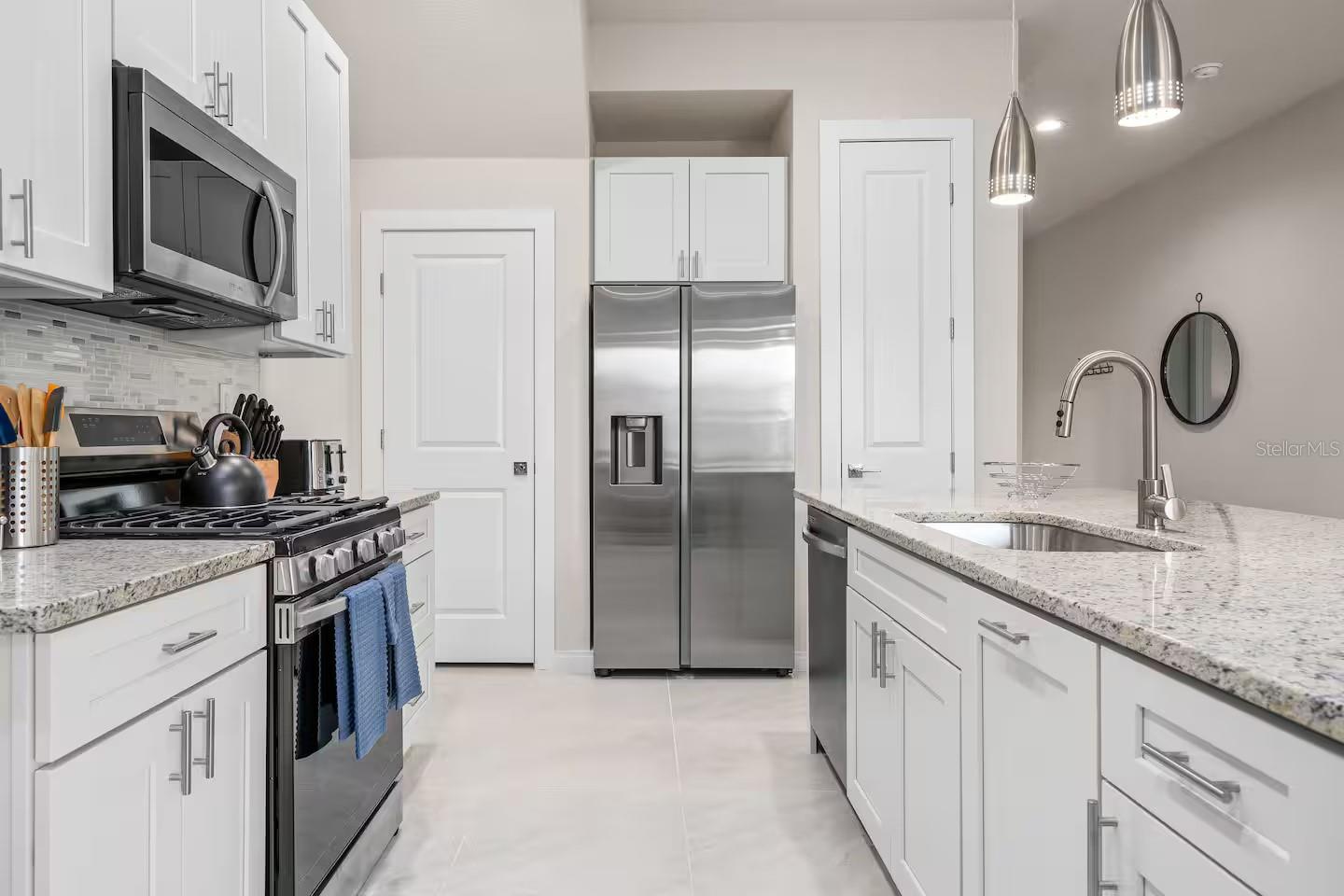 Image 11 of 39 For 7568 Sunflower Circle