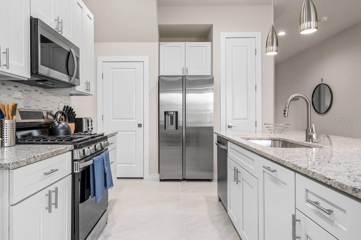 Image 12 of 39 For 7568 Sunflower Circle