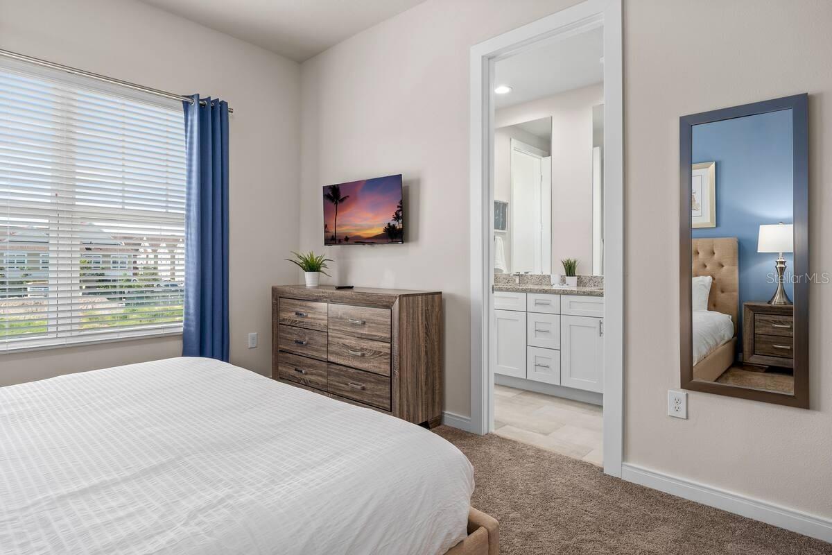 Image 17 of 39 For 7568 Sunflower Circle