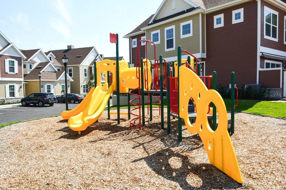 Image 36 of 39 For 7568 Sunflower Circle