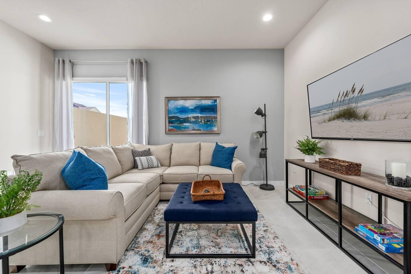 Image 6 of 39 For 7568 Sunflower Circle