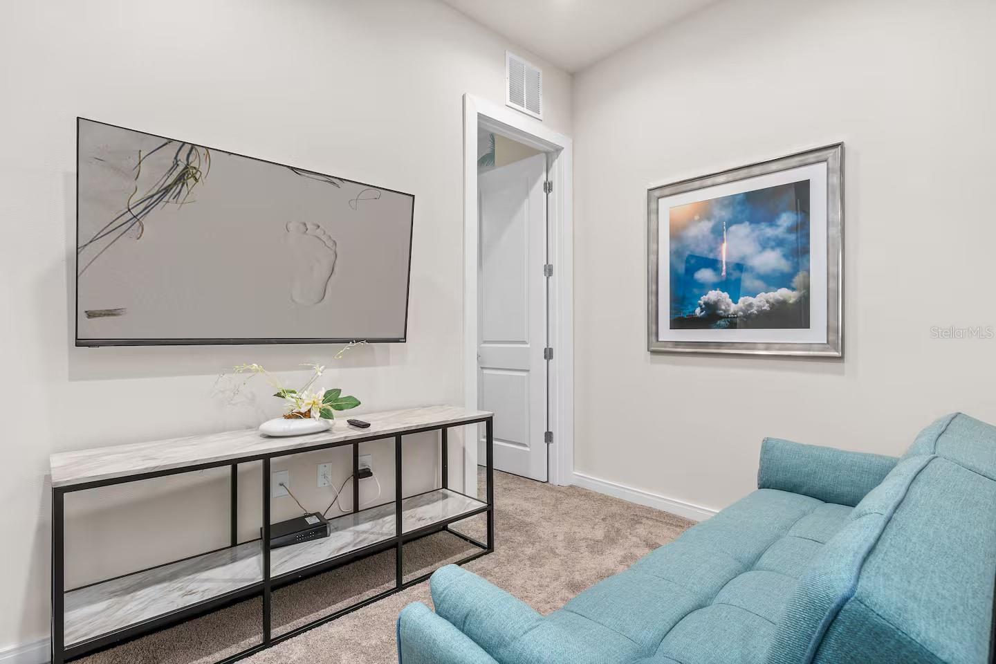 Image 7 of 39 For 7568 Sunflower Circle