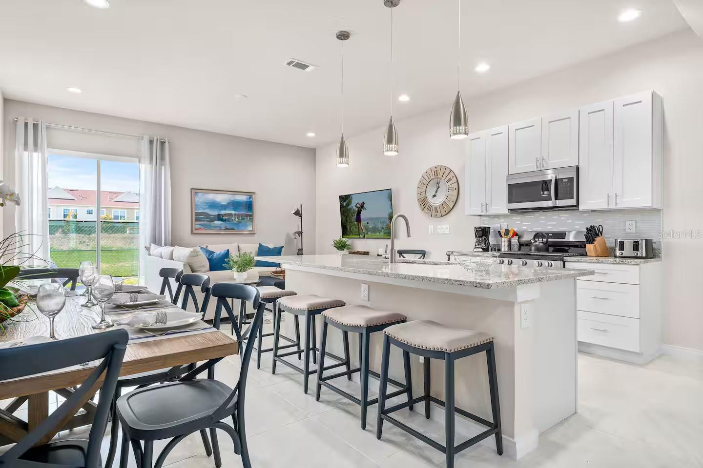 Image 9 of 39 For 7568 Sunflower Circle