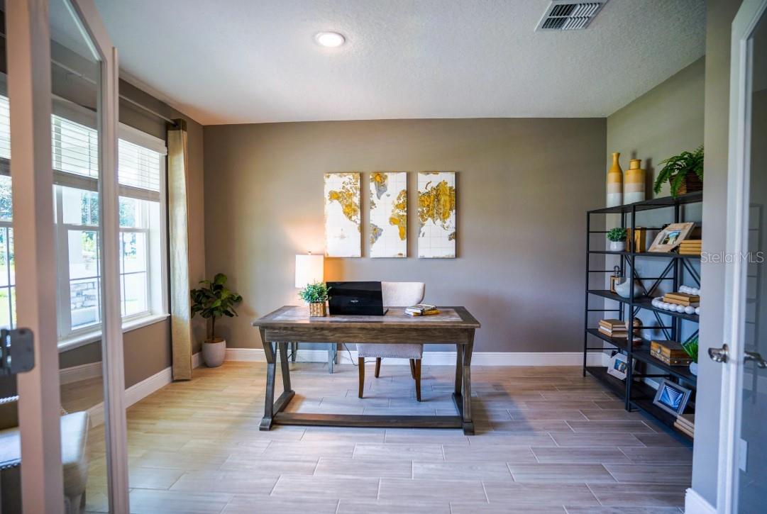 Image 10 of 46 For 2220 Elegant Manor Circle