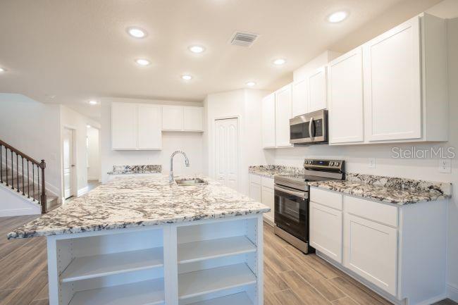 Image 21 of 46 For 2220 Elegant Manor Circle