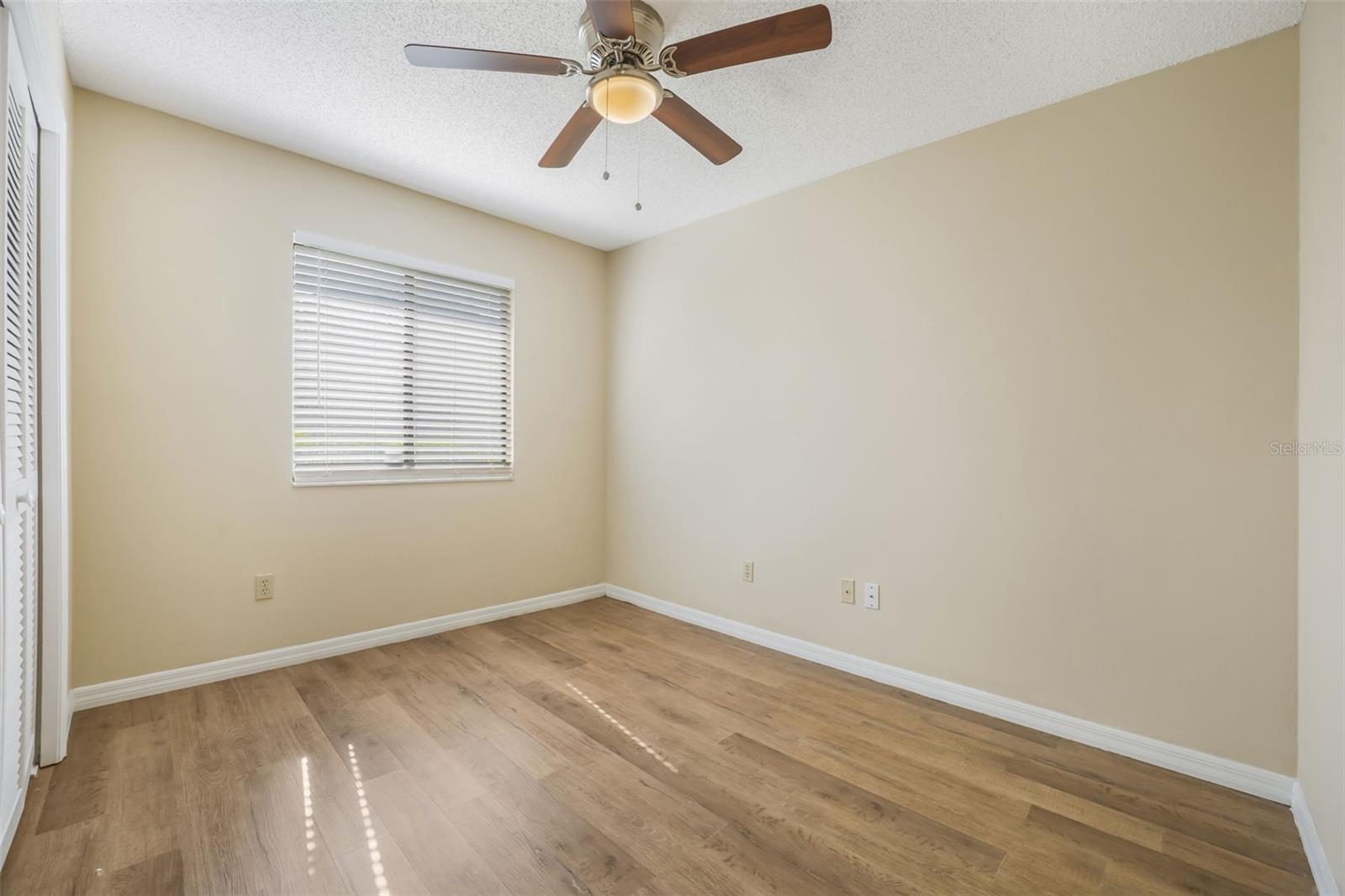 Image 12 of 41 For 840 Lake Jackson Circle