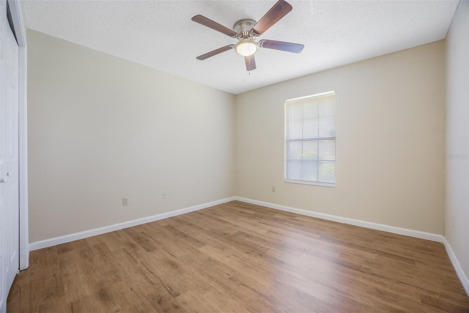 Image 15 of 41 For 840 Lake Jackson Circle