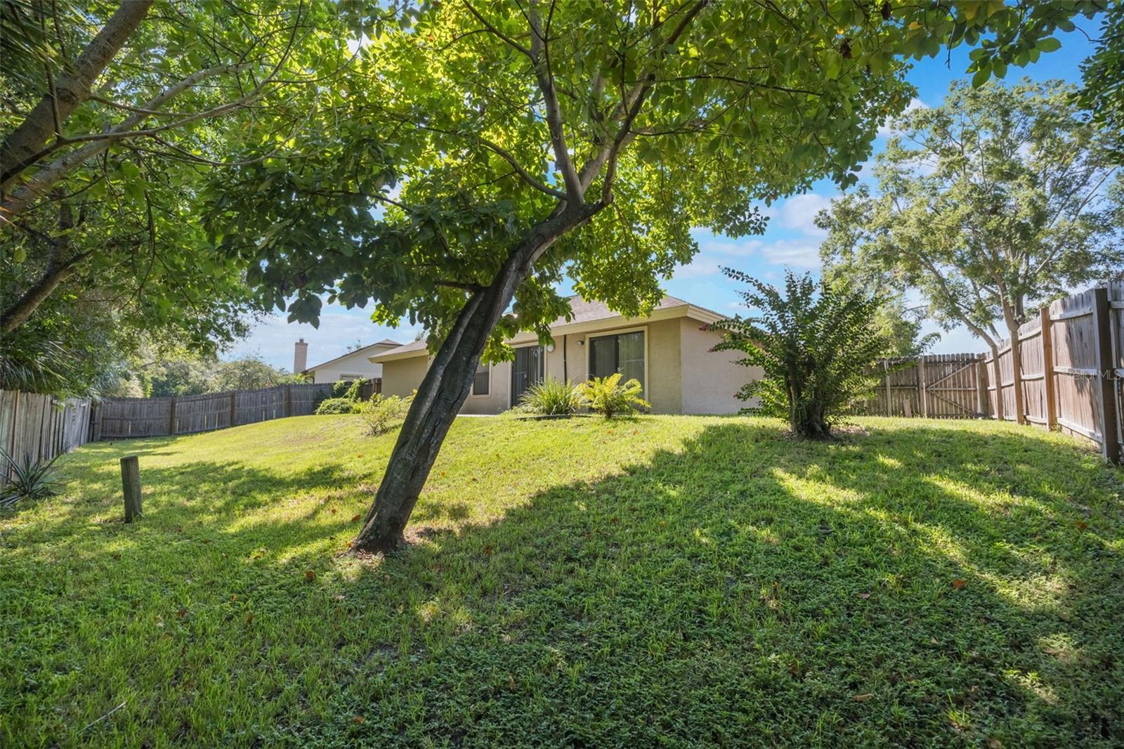 Image 26 of 41 For 840 Lake Jackson Circle