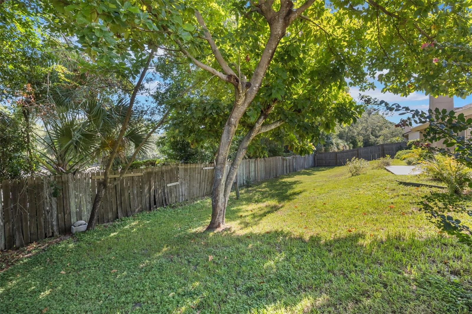 Image 27 of 41 For 840 Lake Jackson Circle