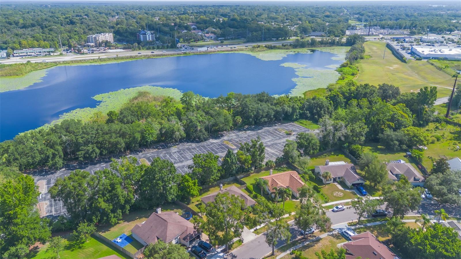 Image 32 of 41 For 840 Lake Jackson Circle