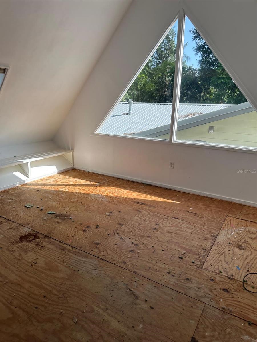 Image 3 of 17 For 810 Eastover Circle