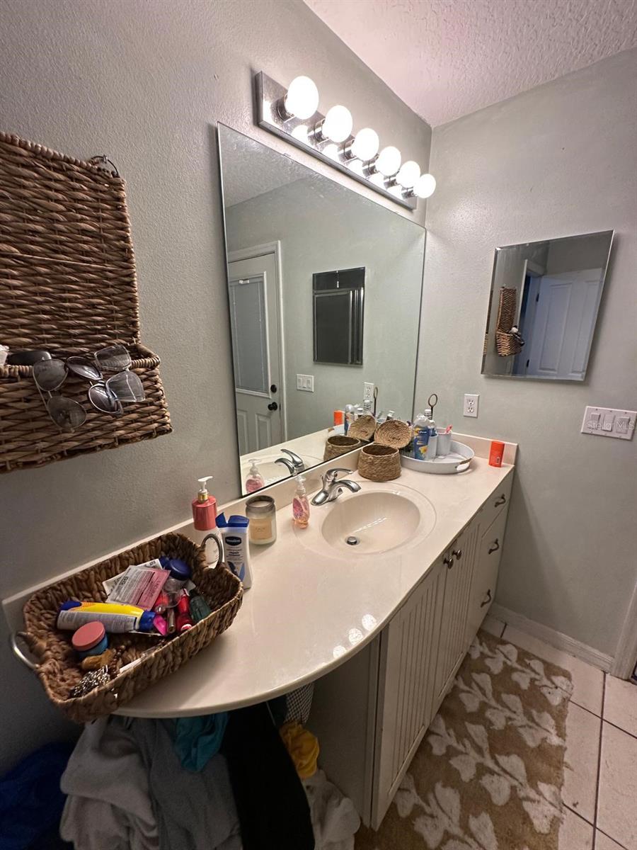 Image 5 of 17 For 810 Eastover Circle