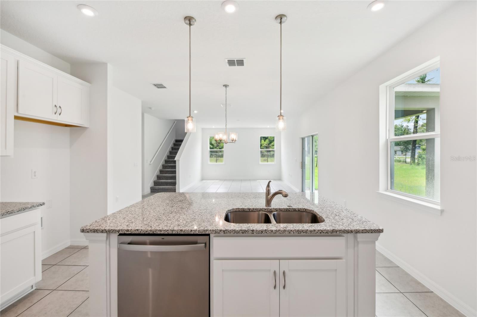 Image 11 of 35 For 12983 Trovita Drive