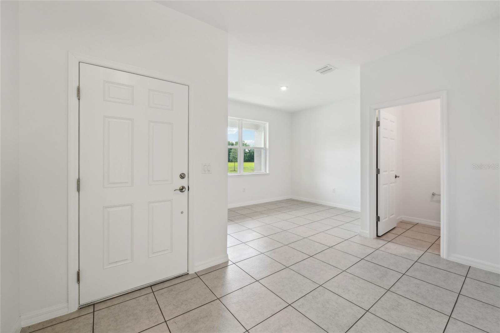 Image 18 of 35 For 12983 Trovita Drive