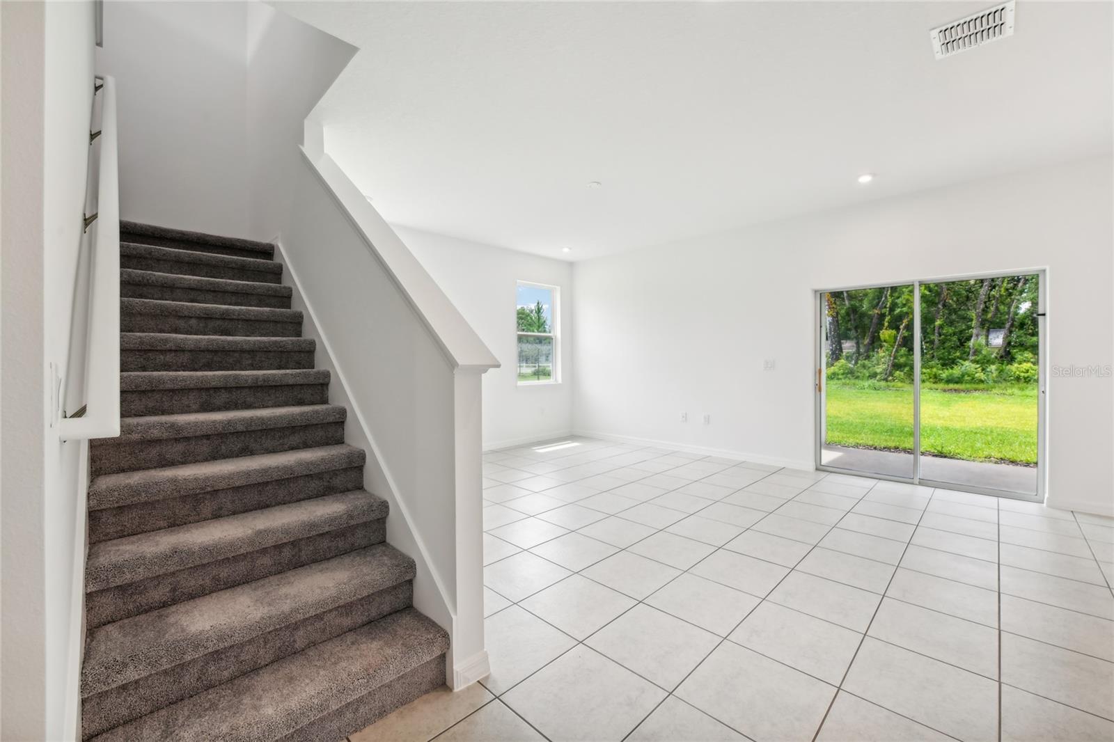Image 22 of 35 For 12983 Trovita Drive