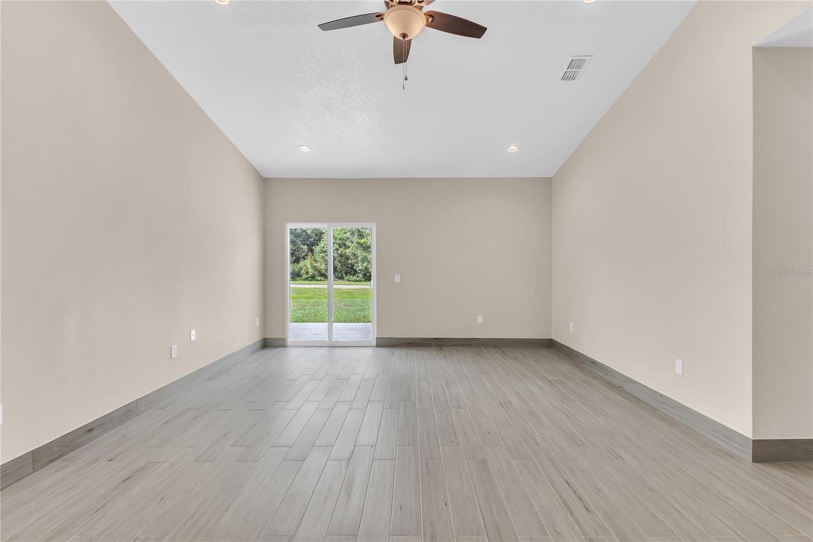 Image 11 of 22 For 17 Herring Court