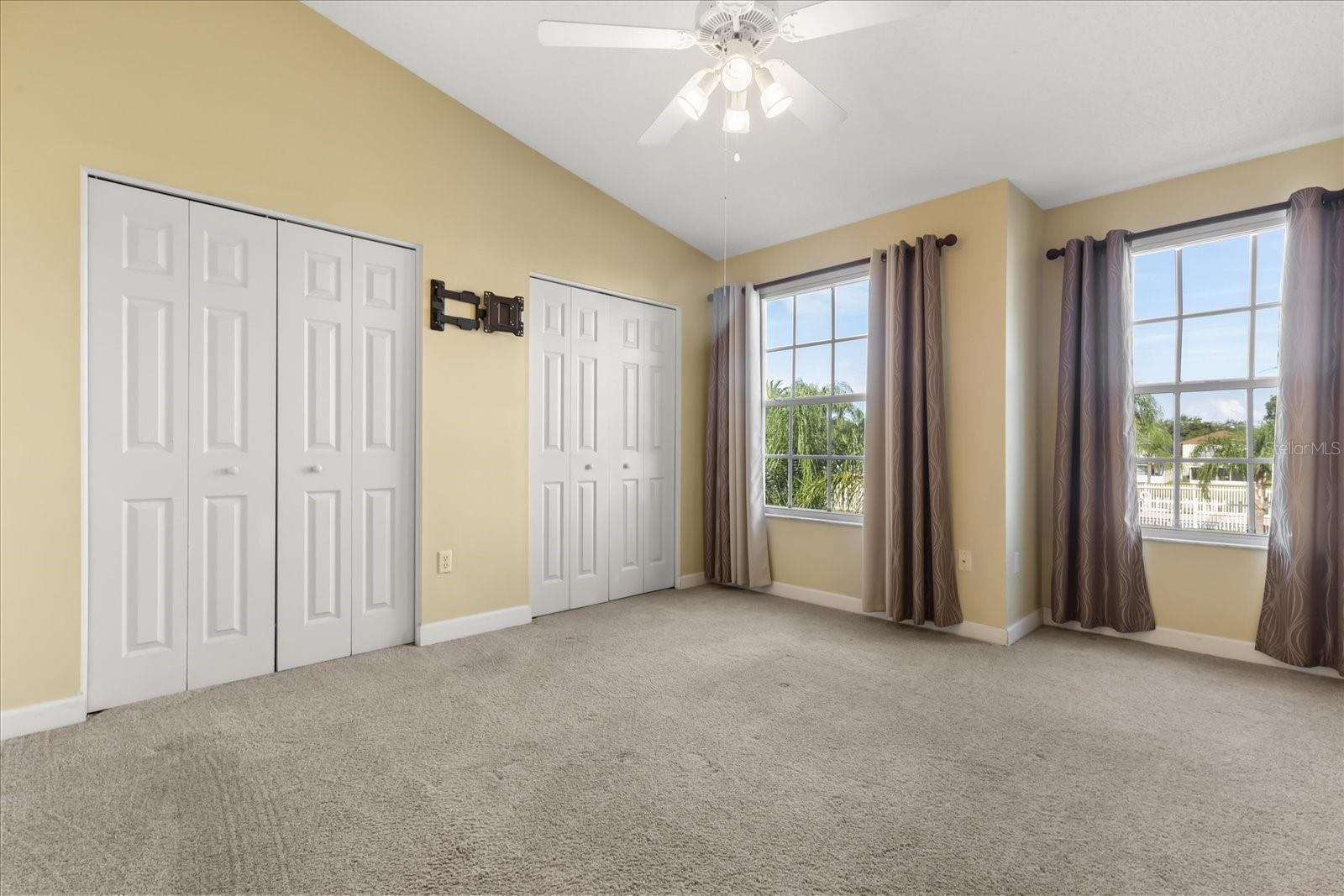 Image 13 of 31 For 310 Kensington Lake Circle