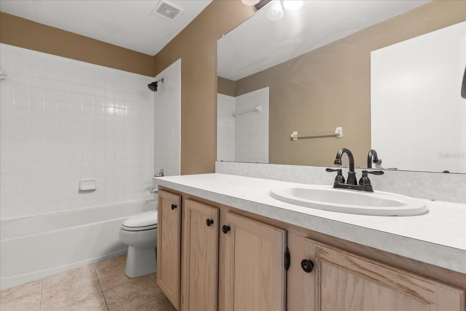 Image 16 of 31 For 310 Kensington Lake Circle