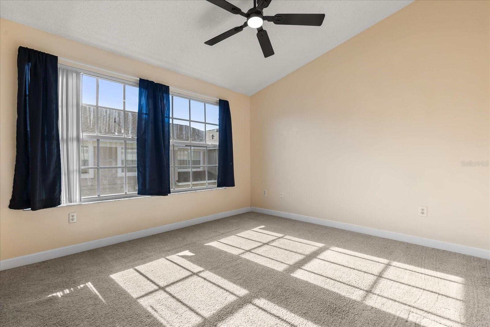 Image 19 of 31 For 310 Kensington Lake Circle