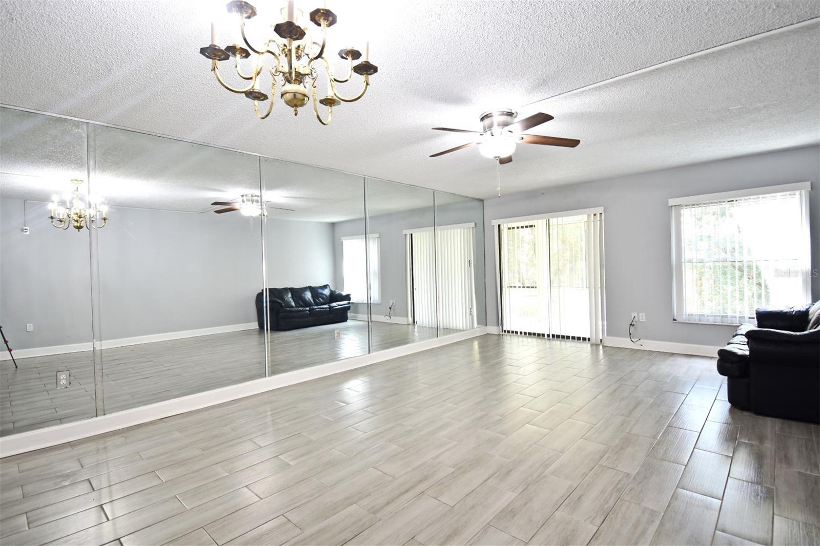 Image 10 of 45 For 610 Cranes Way 301