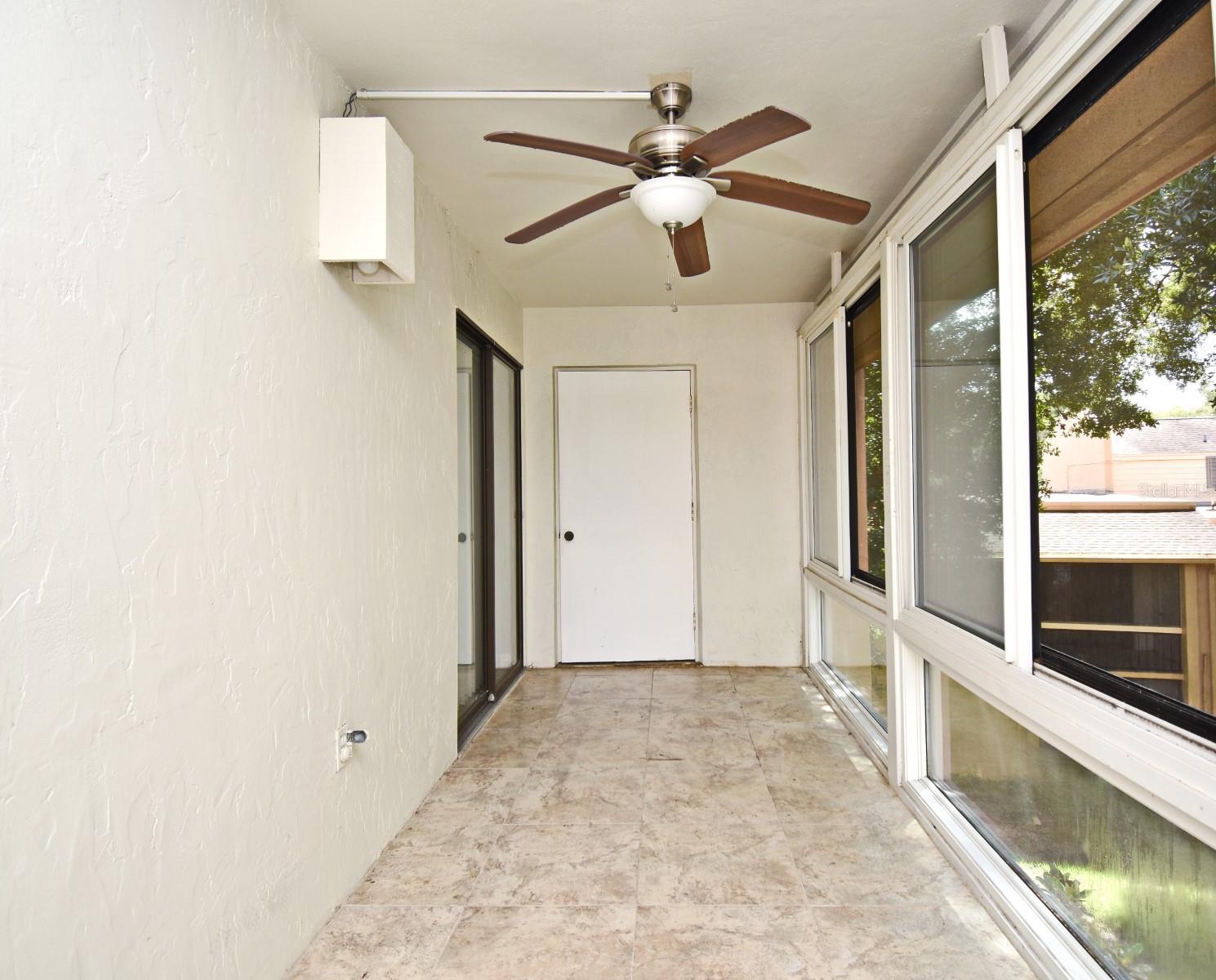 Image 12 of 45 For 610 Cranes Way 301