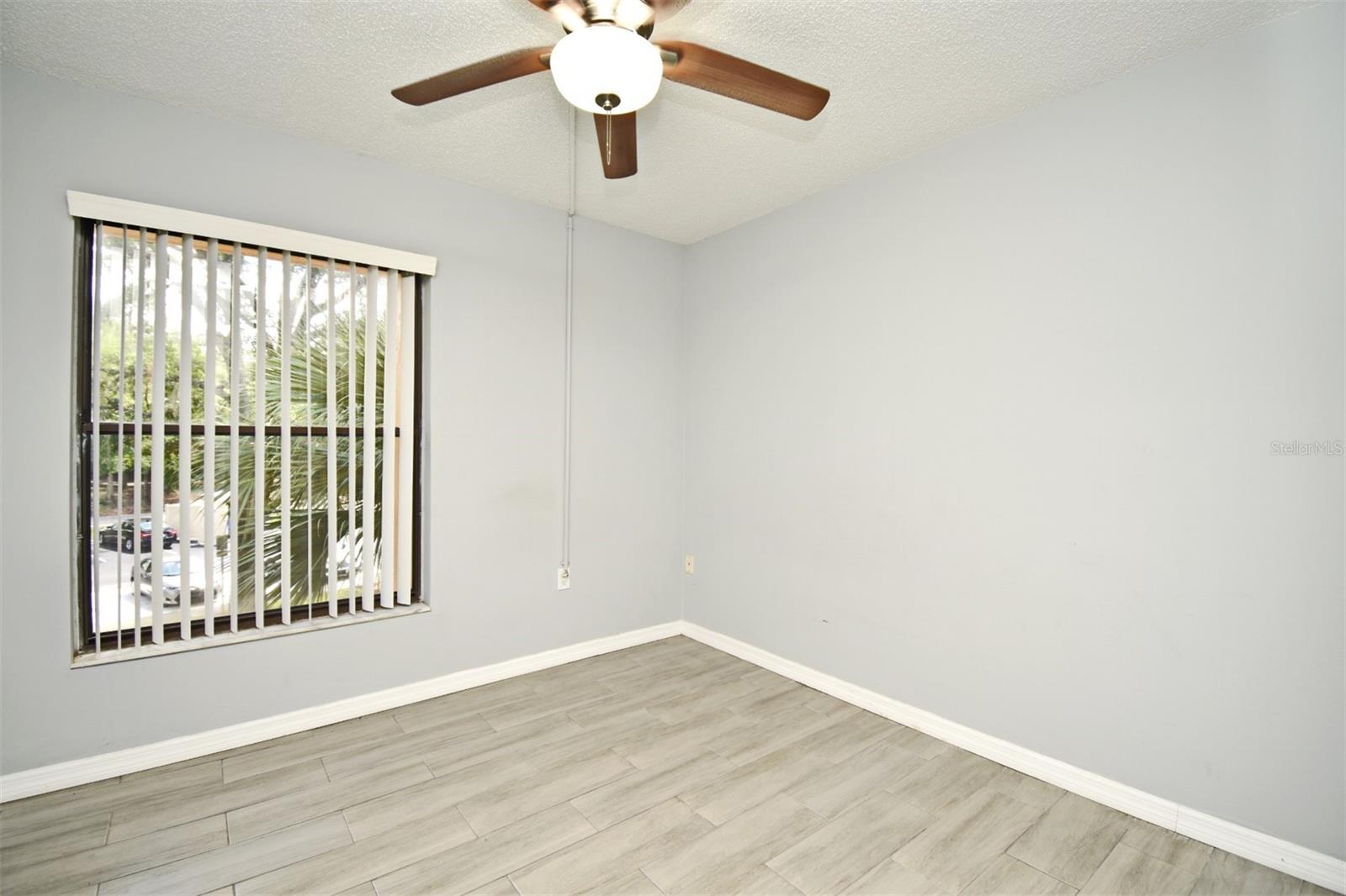 Image 19 of 45 For 610 Cranes Way 301