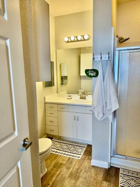 Image 19 of 66 For 860 Orange Avenue 464