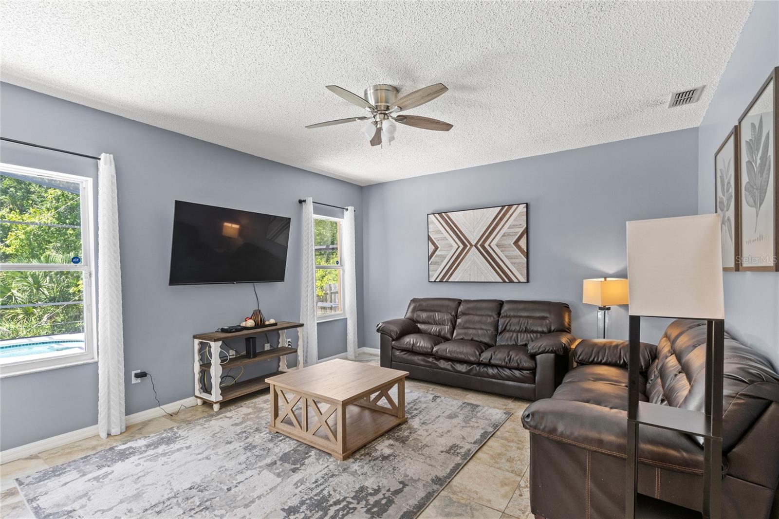 Image 22 of 33 For 5330 Coral Vine Lane