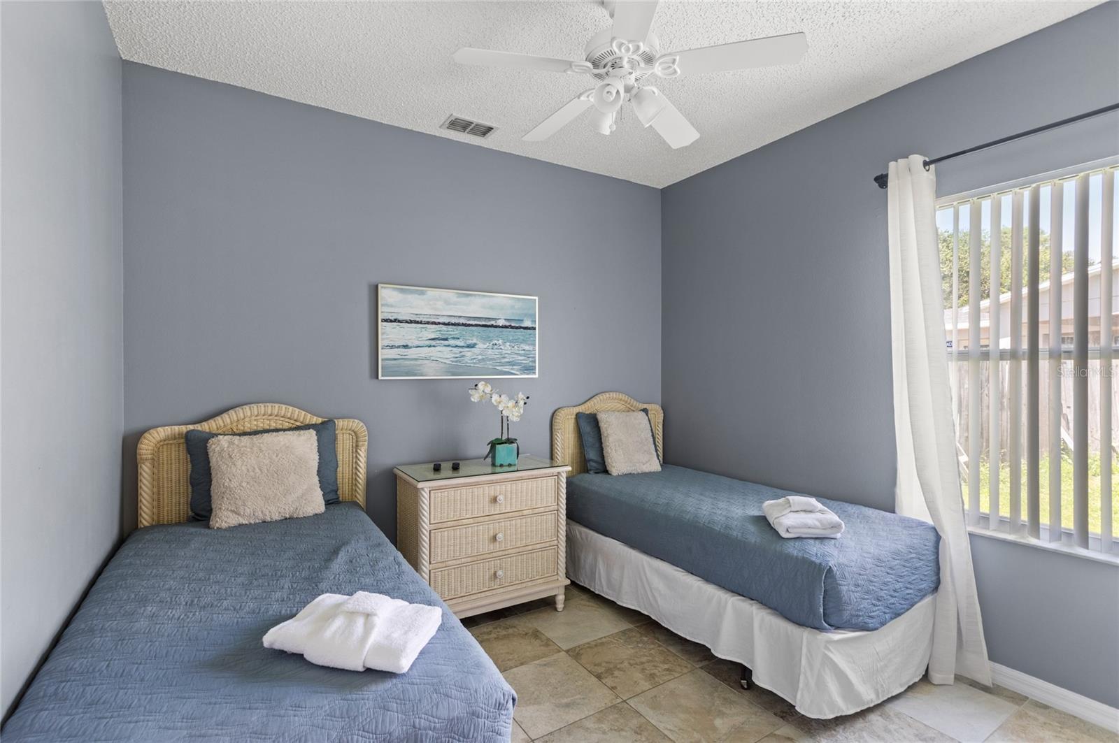 Image 24 of 33 For 5330 Coral Vine Lane