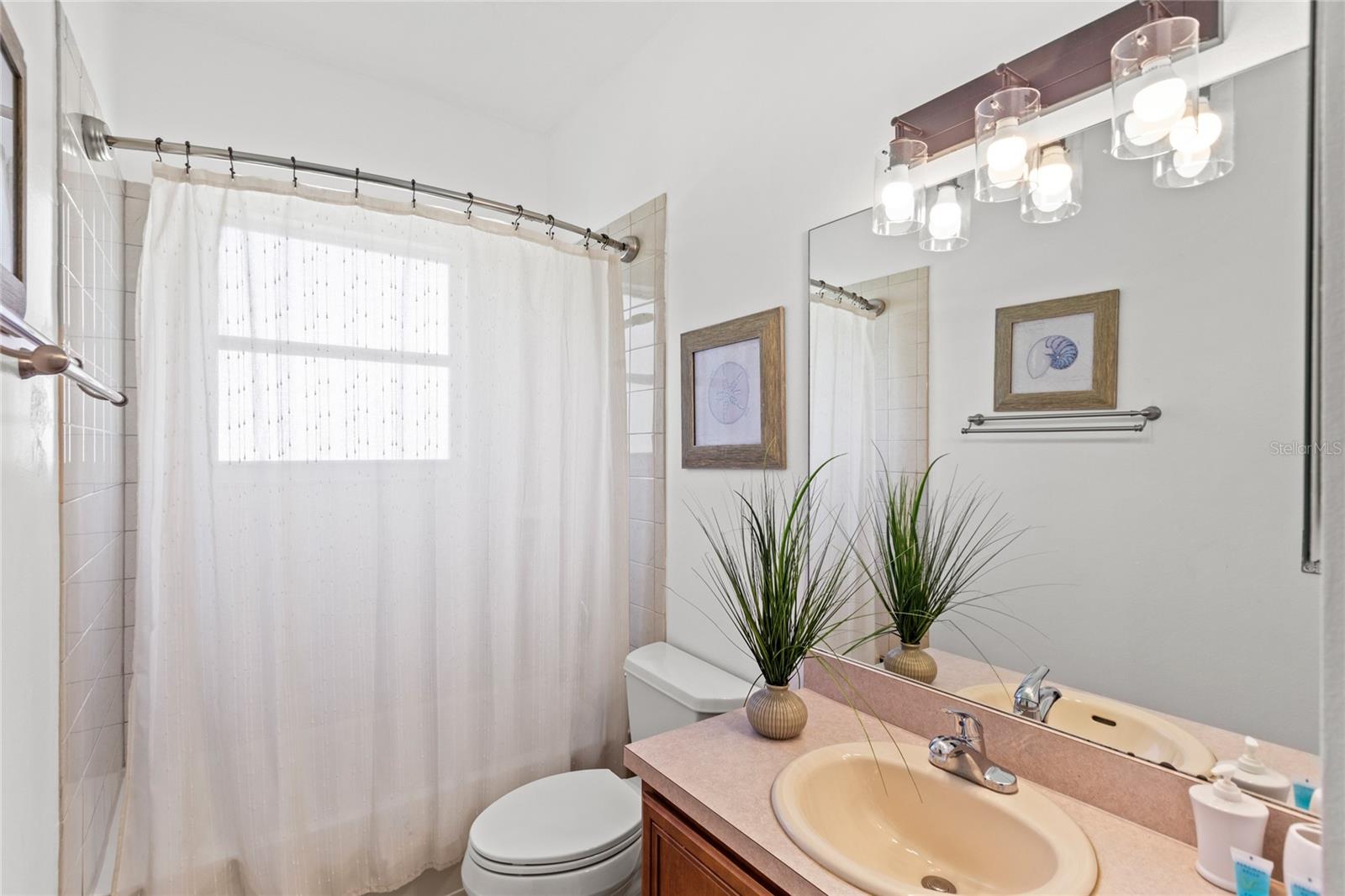 Image 25 of 33 For 5330 Coral Vine Lane