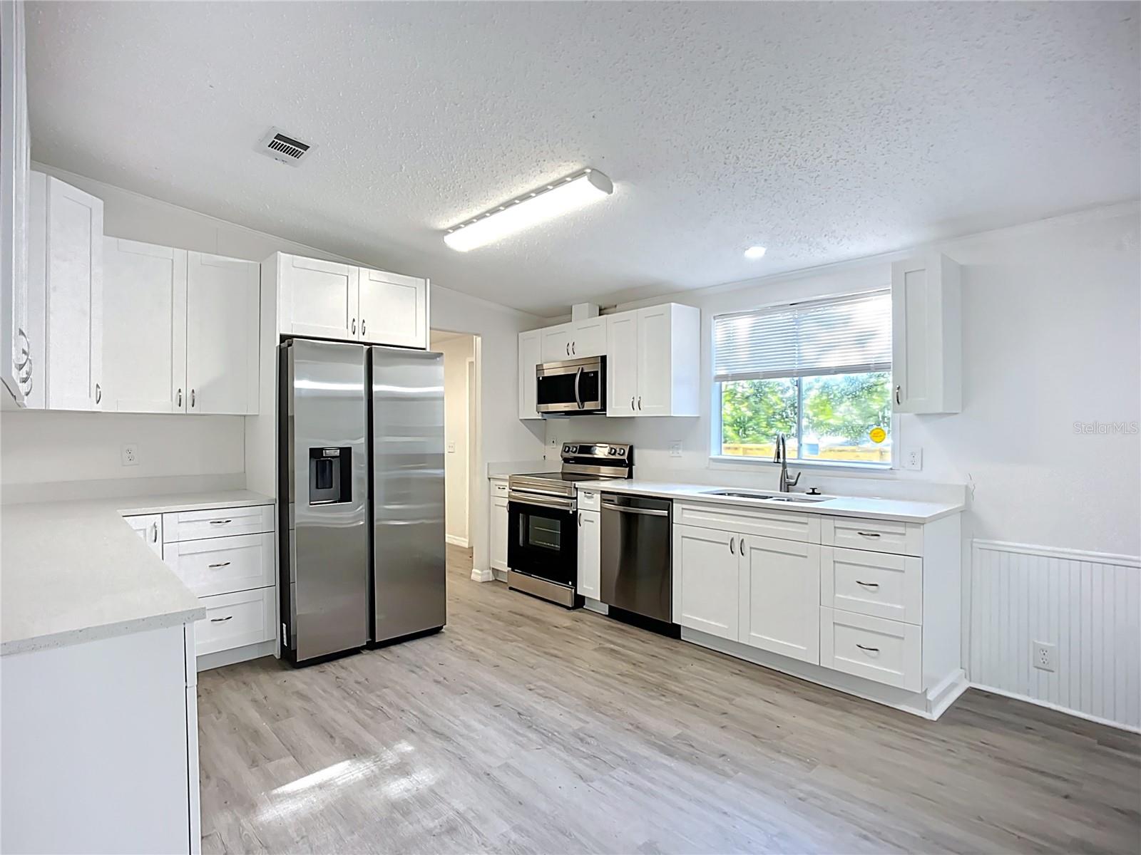 Image 14 of 54 For 12119 Baytree Drive