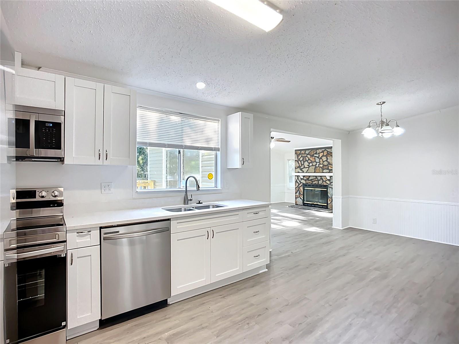 Image 17 of 54 For 12119 Baytree Drive