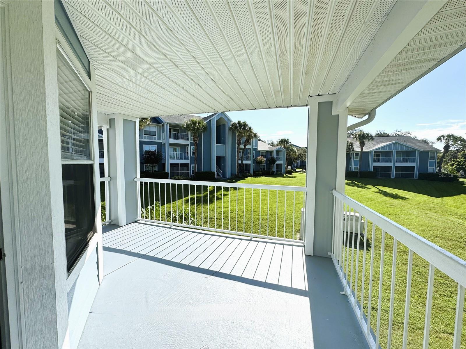 Image 16 of 17 For 2608 Grassy Point Drive 206