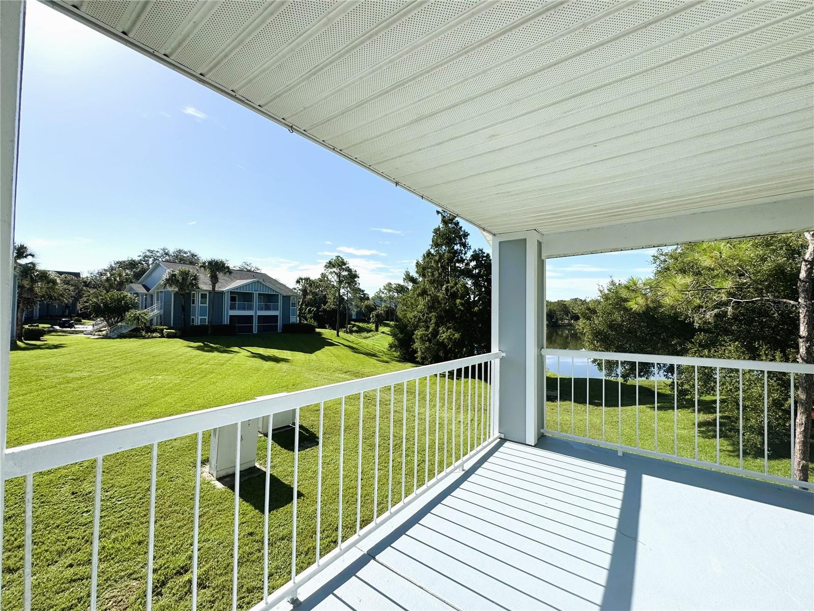 Image 17 of 17 For 2608 Grassy Point Drive 206