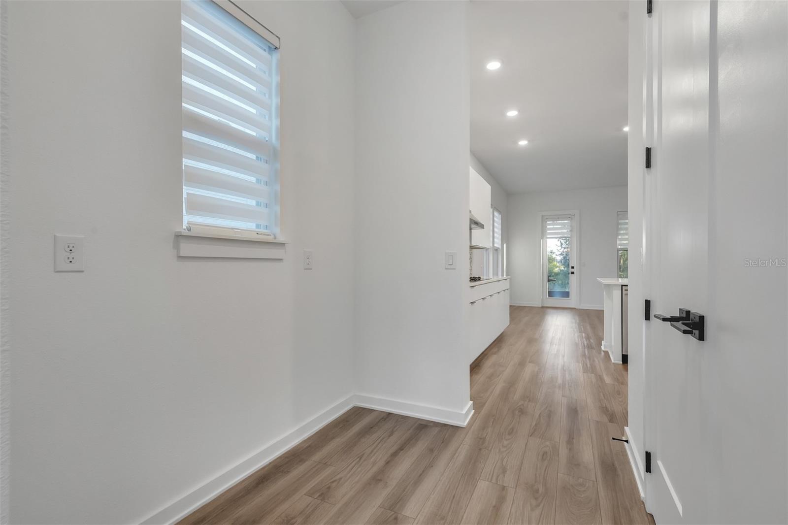 Image 36 of 37 For 17582 Lake Star Road