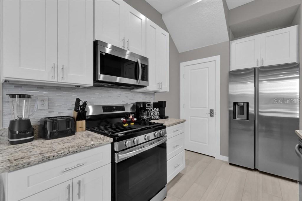 Image 10 of 44 For 7518 Sunflower Circle