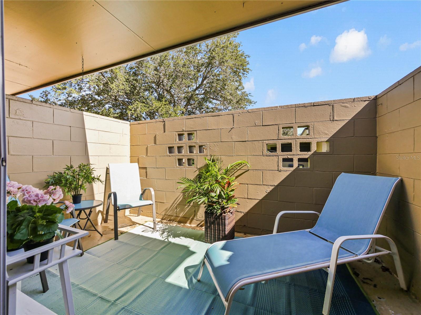Image 9 of 30 For 526 Etna Court 108