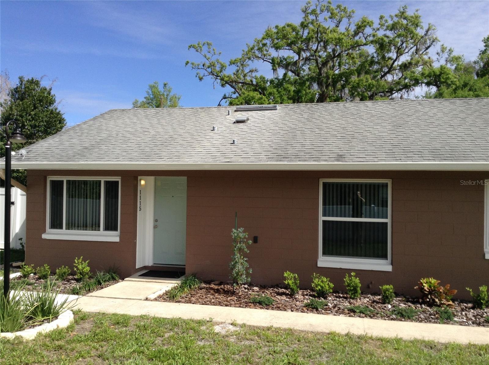 Image 2 of 14 For 1115 Royal Palm Avenue