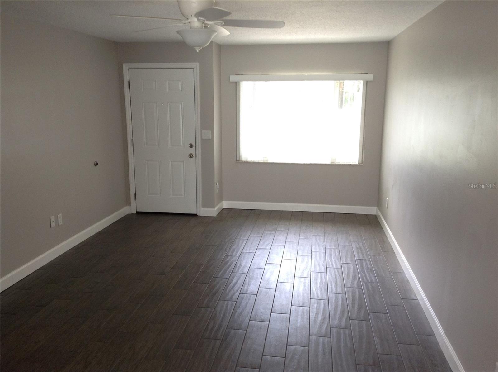 Image 4 of 14 For 1115 Royal Palm Avenue