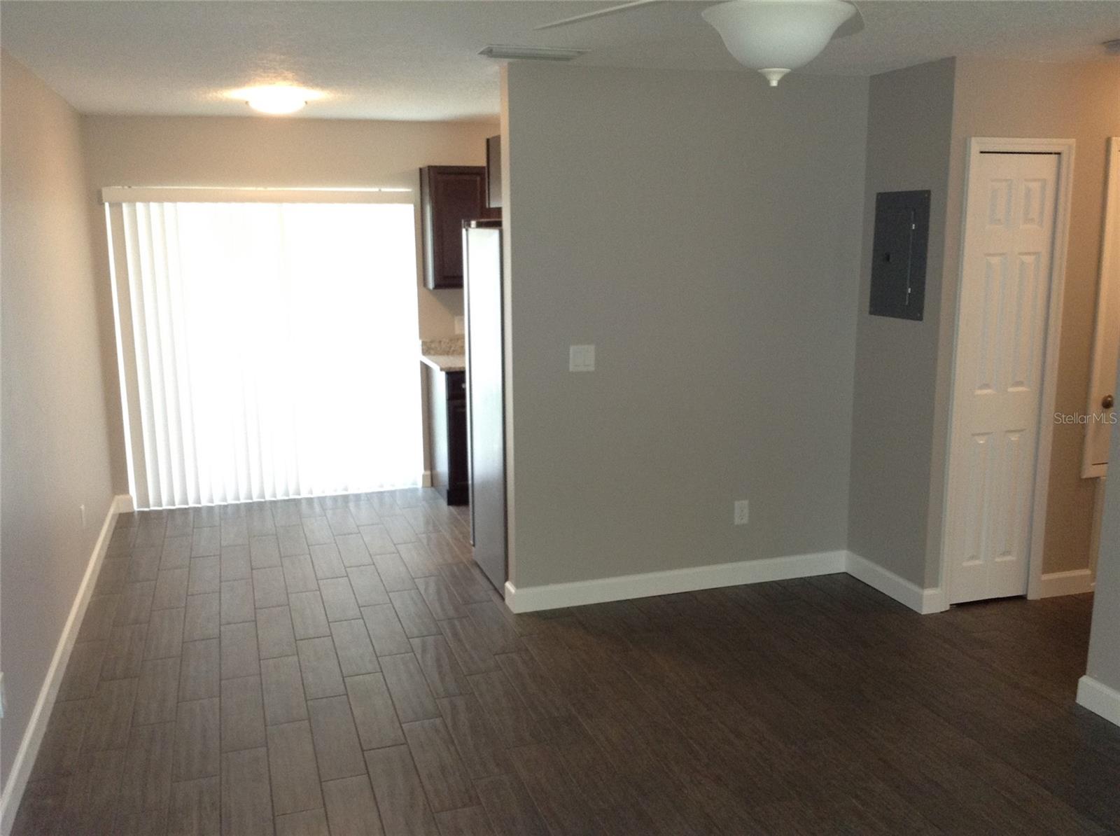 Image 5 of 14 For 1115 Royal Palm Avenue