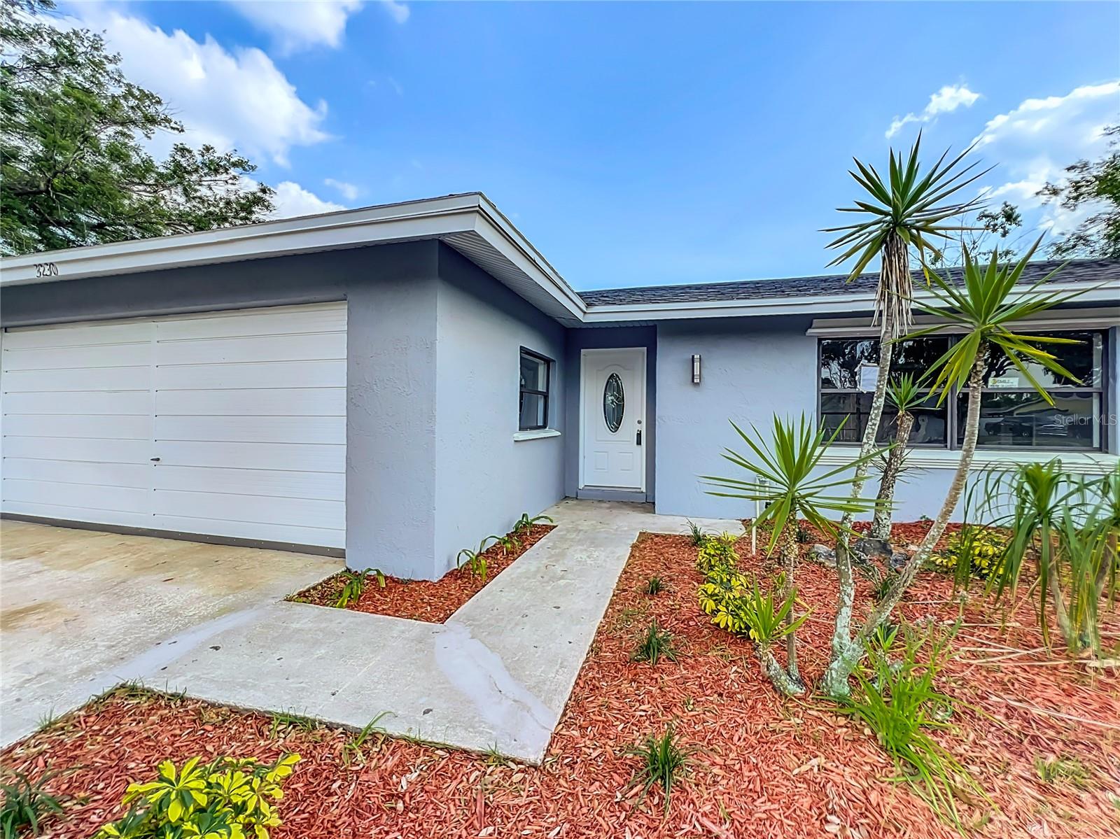 Image 2 of 36 For 3230 Caulfield Street